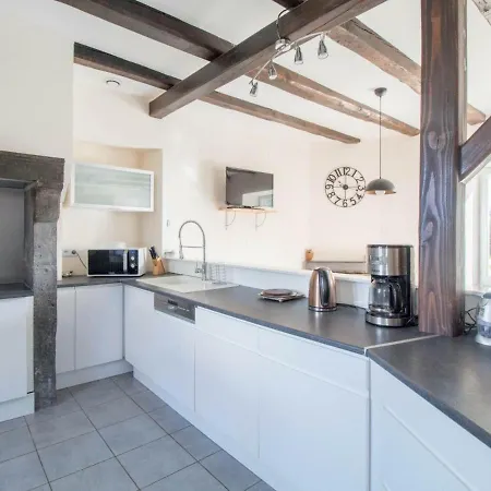 Aveze, 5 Pieces, 8 Personnes - Fr-1-630-80 Holiday home